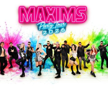 Traje azul y corbata